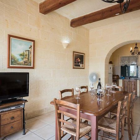 Valley View - Holiday Farmhouse With Private Pool Nadur Exterior foto